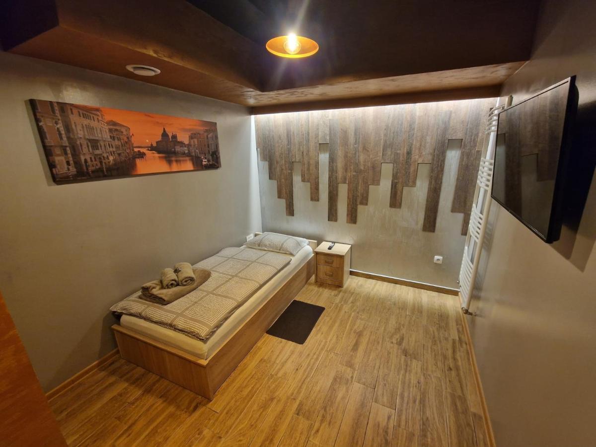 Apartmani New York Нова Градишка Екстериор снимка